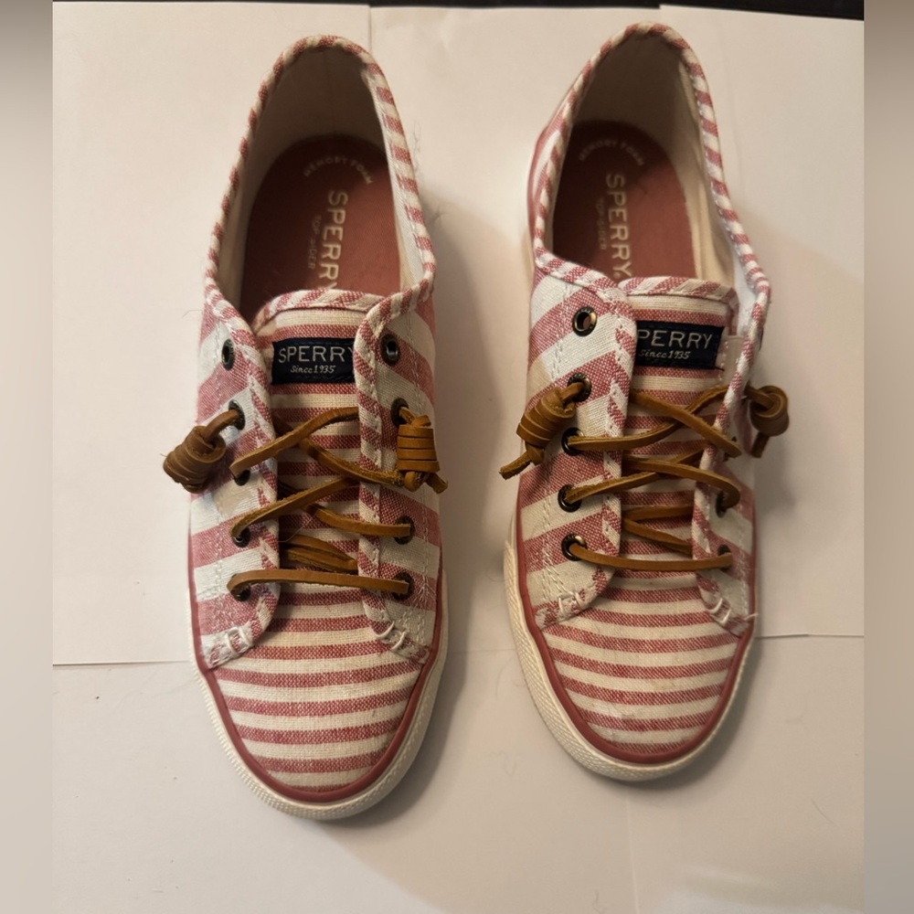 Sperry Red and White Striped Sneakers sea Cycle crest vibe